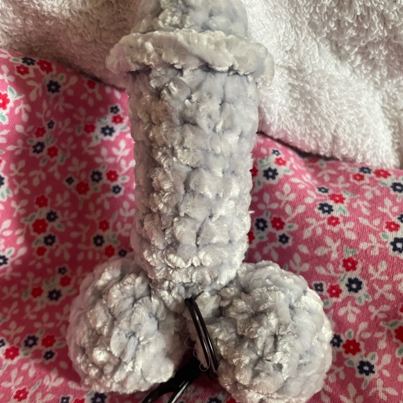 🔥🔥🔥Hand crocheted 🧶 keychain gag gift 🎁 - Picture 4 of 5
